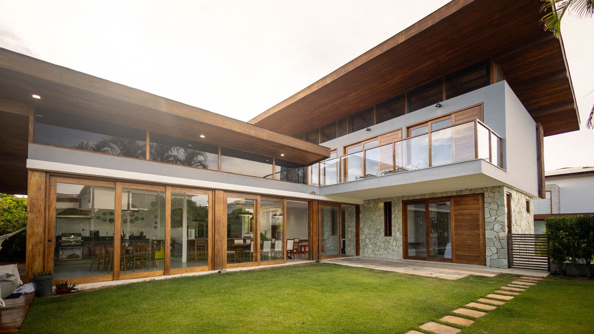 The Cliffside Residence in Malibu, California